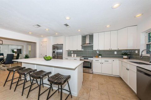 Casa en venta en Tampa, Florida, 3 dormitorios, 165.18 m2 № 1919347 - foto 4