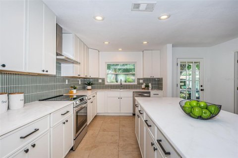 Casa en venta en Tampa, Florida, 3 dormitorios, 165.18 m2 № 1919347 - foto 6