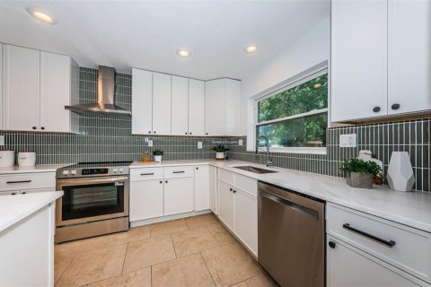 Casa en venta en Tampa, Florida, 3 dormitorios, 165.18 m2 № 1919347 - foto 7