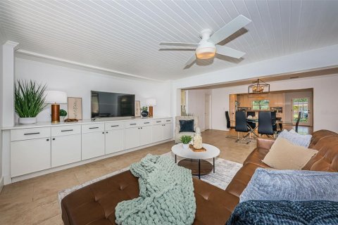 Casa en venta en Tampa, Florida, 3 dormitorios, 165.18 m2 № 1919347 - foto 15