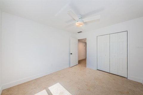 Casa en venta en Tampa, Florida, 3 dormitorios, 165.18 m2 № 1919347 - foto 27