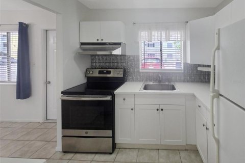 Condominio en alquiler en Bradenton, Florida, 1 dormitorio, 53.51 m2 № 1852655 - foto 3