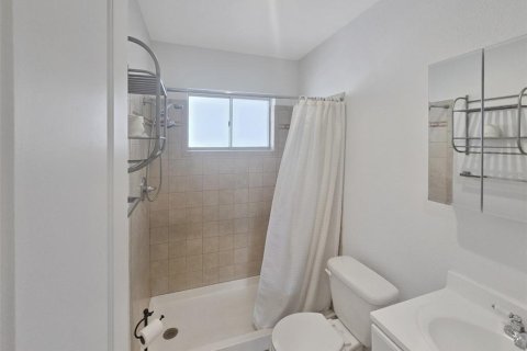 Condominio en alquiler en Bradenton, Florida, 1 dormitorio, 53.51 m2 № 1852655 - foto 8