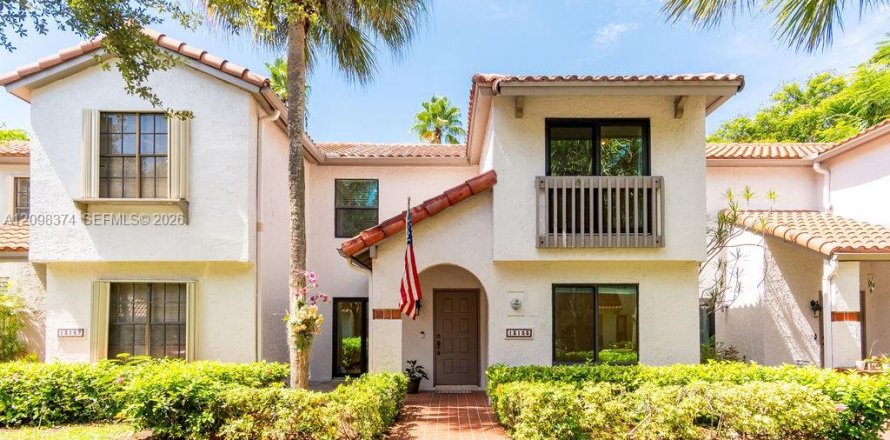 Touwnhouse à Miami, Floride 3 chambres, 142.6 m2 № 2395274