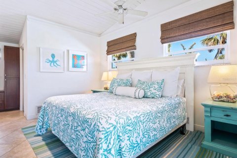House in Osprey, Florida 3 bedrooms, 183.67 sq.m. № 1901479 - photo 17