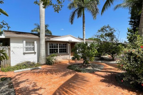 Купить виллу или дом в Майами, Флорида 3 спальни, 111.48м2, № 2154488 - фото 20