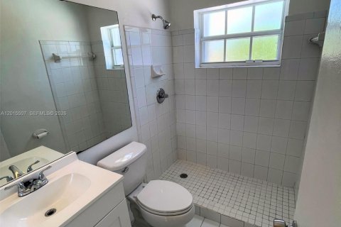 Купить виллу или дом в Майами, Флорида 3 спальни, 111.48м2, № 2154488 - фото 9
