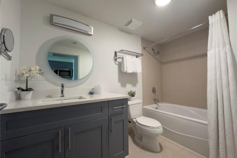 Купить кондоминиум в Майами, Флорида 38.09м2, № 2005875 - фото 9