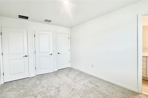 Снять в аренду таунхаус в Киссимми, Флорида 1 комната, 118.45м2, № 2097930 - фото 4
