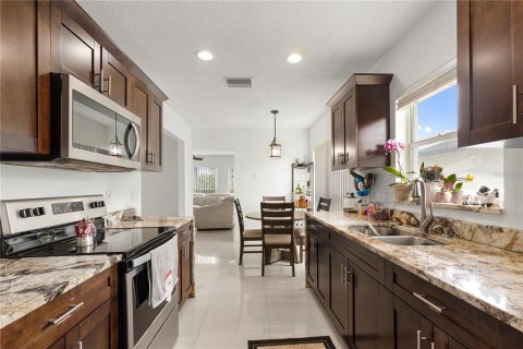 Casa en venta en Tampa, Florida, 3 dormitorios, 142.7 m2 № 2299667 - foto 20