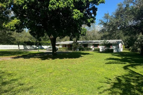 Купить виллу или дом в Майами, Флорида 5 спален, 344.48м2, № 1953084 - фото 12