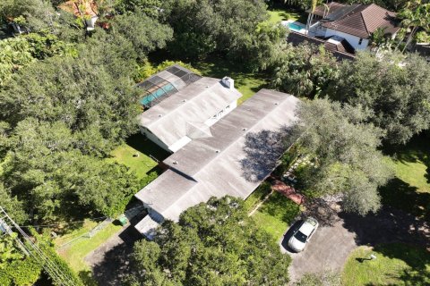 Купить виллу или дом в Майами, Флорида 5 спален, 344.48м2, № 1953084 - фото 7