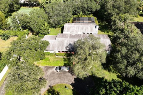 Купить виллу или дом в Майами, Флорида 5 спален, 344.48м2, № 1953084 - фото 6