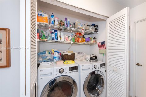 Copropriété à vendre à Hollywood, Floride: 3 chambres, 115.01 m2 № 2049635 - photo 23