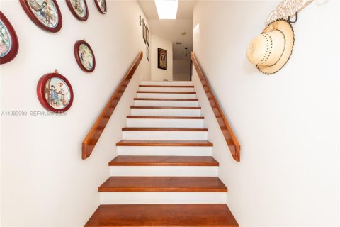 Copropriété à vendre à Hollywood, Floride: 3 chambres, 115.01 m2 № 2049635 - photo 24