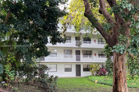 Condominio en alquiler en Dania Beach, Florida, 2 dormitorios, 86.68 m2 № 2051048 - foto 4