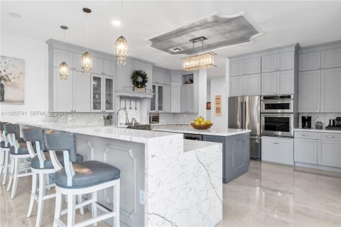 Купить виллу или дом в Хомстед, Флорида 4 спальни, 404.68м2, № 2061415 - фото 17