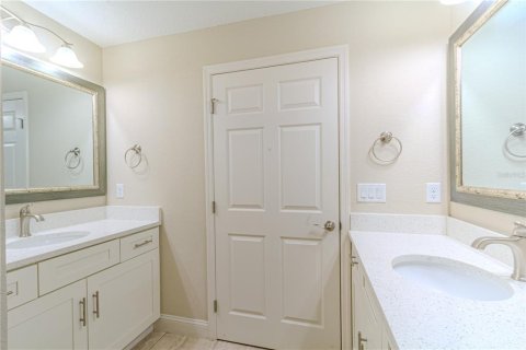 Casa en venta en Orlando, Florida, 3 dormitorios, 127.09 m2 № 2097617 - foto 13