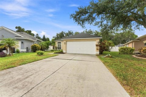 Villa ou maison à vendre à Tarpon Springs, Floride: 3 chambres, 126.81 m2 № 2338846 - photo 3
