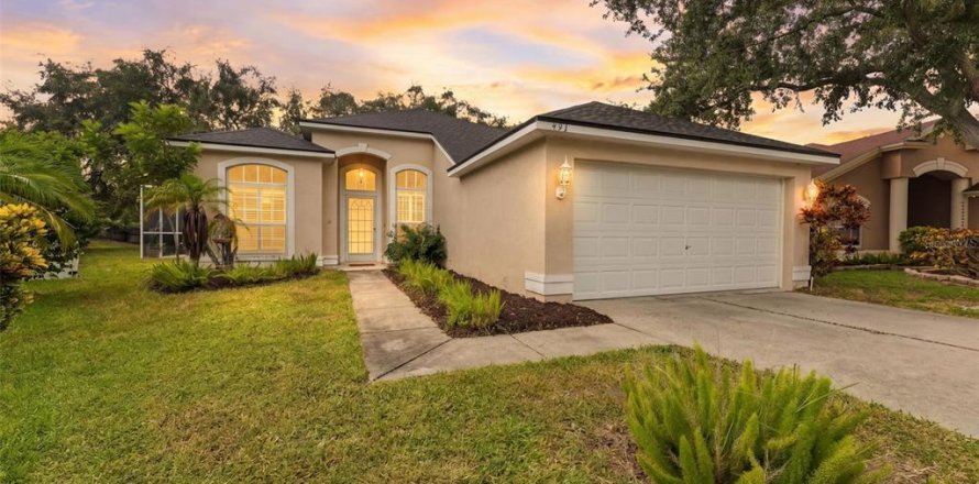 Villa ou maison à Tarpon Springs, Floride 3 chambres, 126.81 m2 № 2338846