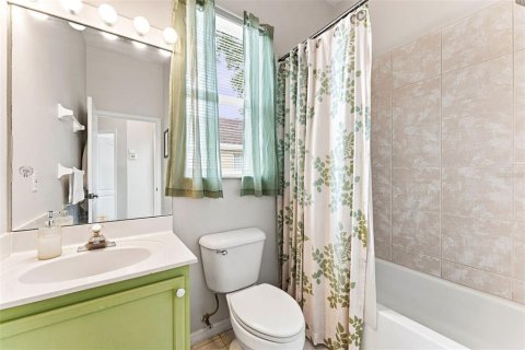 Villa ou maison à vendre à Tarpon Springs, Floride: 3 chambres, 126.81 m2 № 2338846 - photo 15
