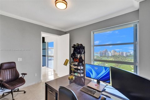 Купить кондоминиум в Авентура, Флорида 5 спален, 499.07м2, № 2025730 - фото 18