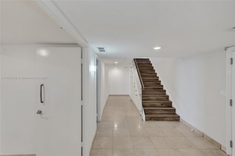 Купить кондоминиум в Авентура, Флорида 5 спален, 499.07м2, № 2025730 - фото 29