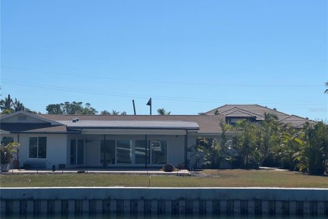 Casa en venta en Longboat Key, Florida, 3 dormitorios, 159.7 m2 № 1512519 - foto 1