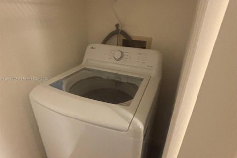 Appartement à louer à Coral Springs, Floride: 2 chambres, 92.9 m2 № 1942492 - photo 14