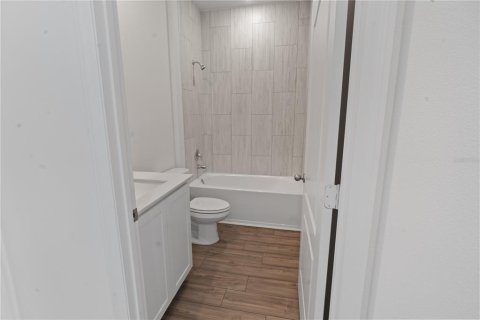 Casa en venta en Winter Haven, Florida, 5 dormitorios, 217.02 m2 № 2200884 - foto 7