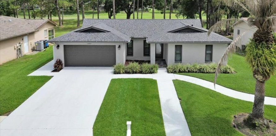 Villa ou maison à Odessa, Floride 3 chambres, 142.7 m2 № 1781237