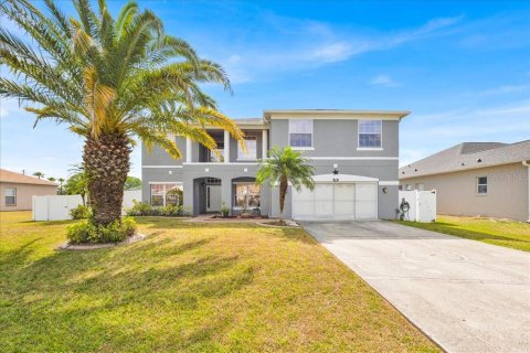 House in Kissimmee, Florida 4 bedrooms, 238.85 sq.m. № 1735581 - photo 1