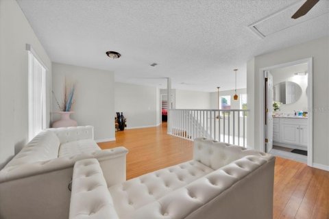 House in Kissimmee, Florida 4 bedrooms, 238.85 sq.m. № 1735581 - photo 21