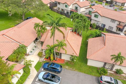 Condominio en venta en Miami, Florida, 2 dormitorios, 87.33 m2 № 2426750 - foto 23