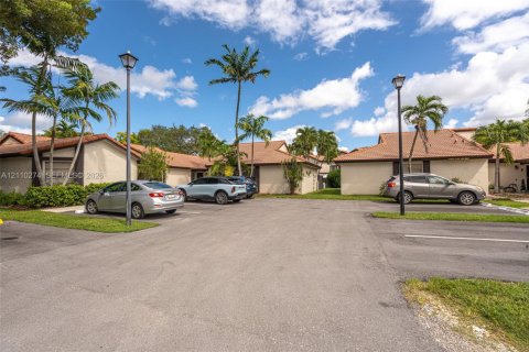 Condominio en venta en Miami, Florida, 2 dormitorios, 87.33 m2 № 2426750 - foto 22