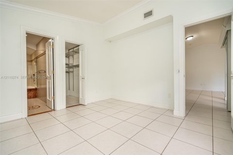 Condominio en venta en Miami, Florida, 2 dormitorios, 87.33 m2 № 2426750 - foto 10