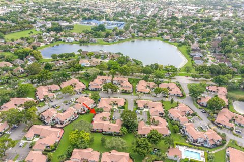 Condominio en venta en Miami, Florida, 2 dormitorios, 87.33 m2 № 2426750 - foto 25