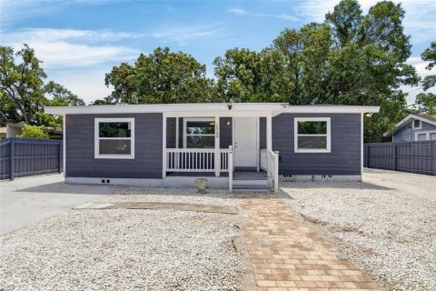 Villa ou maison à Saint Petersburg, Floride 3 chambres, 107.49 m2 № 2380498