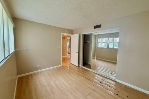 Купить кондоминиум в Помпано-Бич, Флорида 2 спальни, 92.9м2, № 2006948 - фото 13