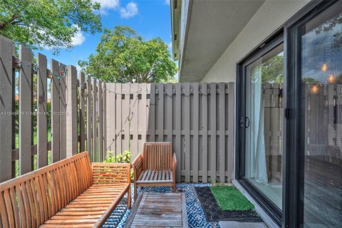 Copropriété à louer à Miami, Floride: 2 chambres, 102.19 m2 № 1849023 - photo 21