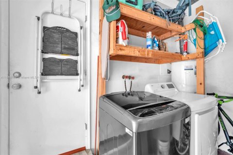 Copropriété à louer à Miami, Floride: 2 chambres, 102.19 m2 № 1849023 - photo 23