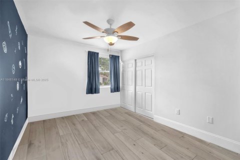 Copropriété à louer à Miami, Floride: 2 chambres, 102.19 m2 № 1849023 - photo 16