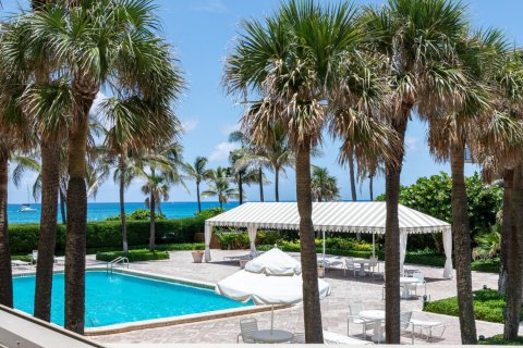 Condo in Palm Beach, Florida, 1 bedroom  № 1155567 - photo 1