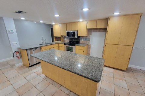 Villa ou maison à vendre à Port Richey, Floride: 4 chambres, 206.99 m2 № 2239360 - photo 8