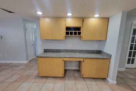 Villa ou maison à vendre à Port Richey, Floride: 4 chambres, 206.99 m2 № 2239360 - photo 7