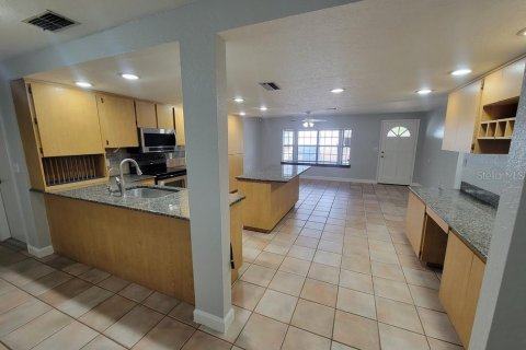 Villa ou maison à vendre à Port Richey, Floride: 4 chambres, 206.99 m2 № 2239360 - photo 9