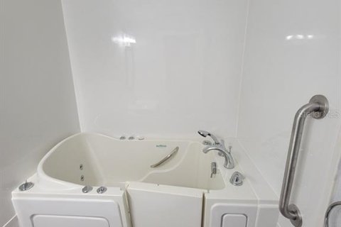 Villa ou maison à vendre à Port Richey, Floride: 4 chambres, 206.99 m2 № 2239360 - photo 23