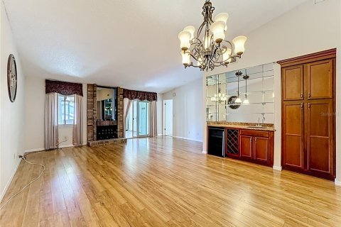 Condo in Altamonte Springs, Florida, 3 bedrooms № 2144762 - photo 17