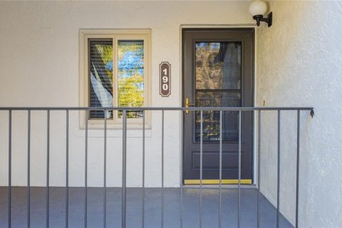 Condo in Altamonte Springs, Florida, 3 bedrooms № 2144762 - photo 4