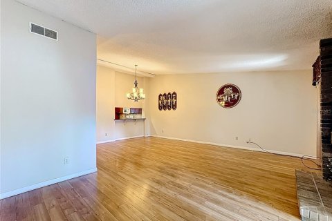 Condo in Altamonte Springs, Florida, 3 bedrooms № 2144762 - photo 22